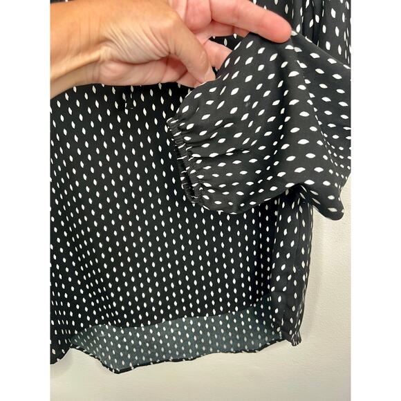 VAN HEUSEN Size Large Printed Top with Tie-Up Neckline Long Sleeve B&W - Picture 10 of 16